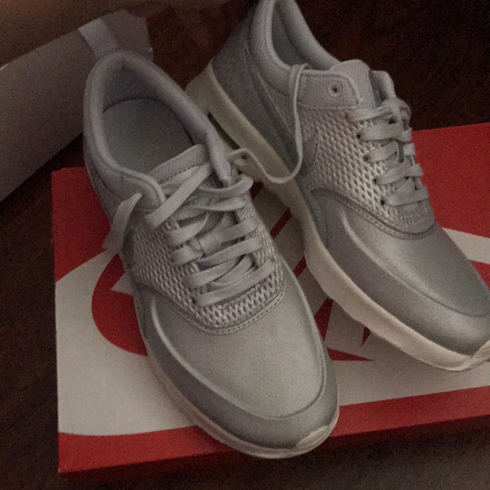 Women Nike shoes